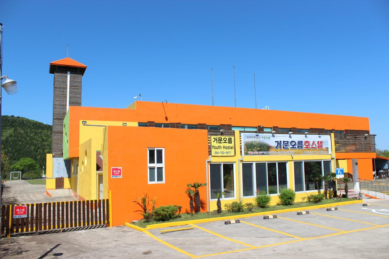 Geomunoreum Hostel Jeju Exterior photo